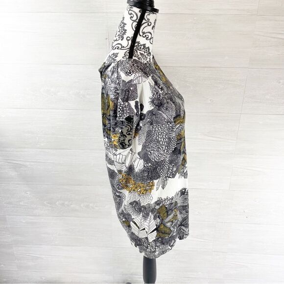 Saloni Floral Brushstroke Capped Sleeve Silk Top - Picture 3 of 7